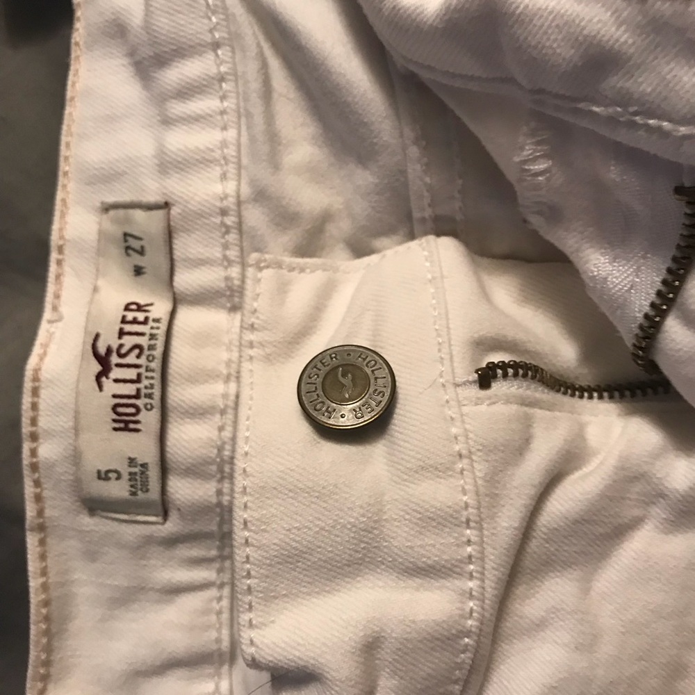 Shorts - Picture 3 of 5